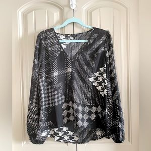 Guess Black and White Geometric Print Blouse with High Low Hem